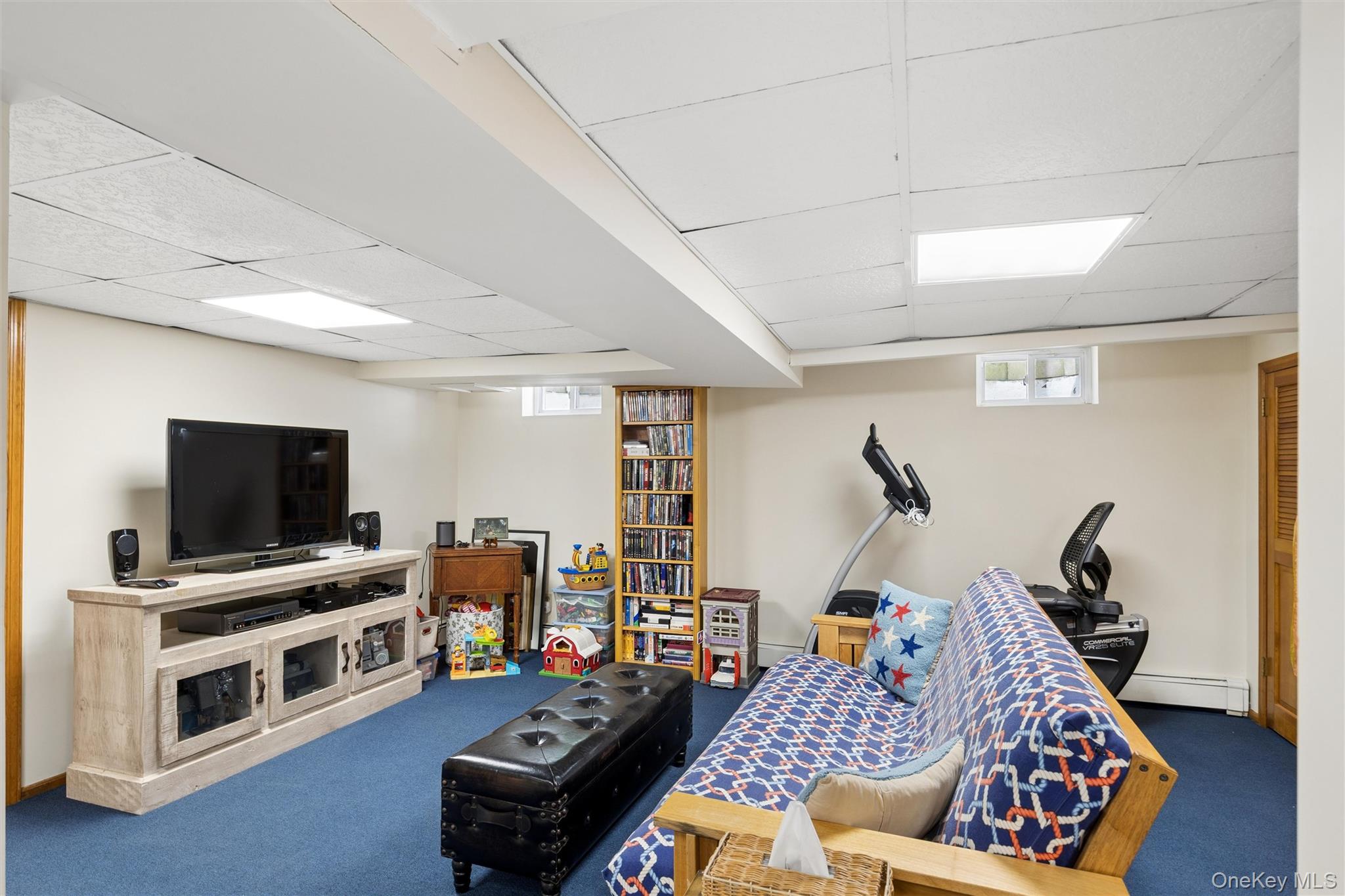 153 Roxbury Road Garden City, NY 11530 - Photo 29 of 42