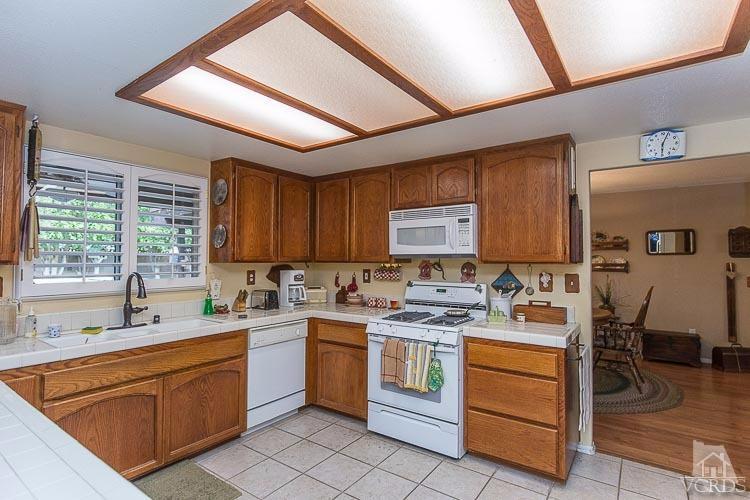 3889 Avenida Simi Simi Valley, CA 93063 - Photo 22 of 38 Additional Photo