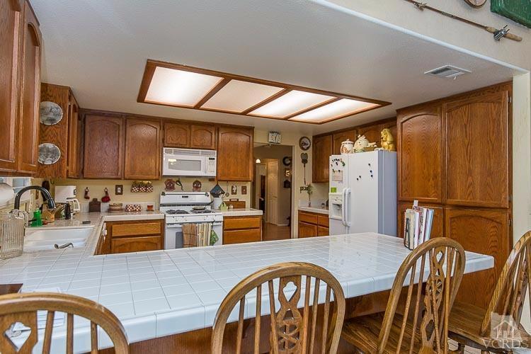 3889 Avenida Simi Simi Valley, CA 93063 - Photo 27 of 38 Additional Photo