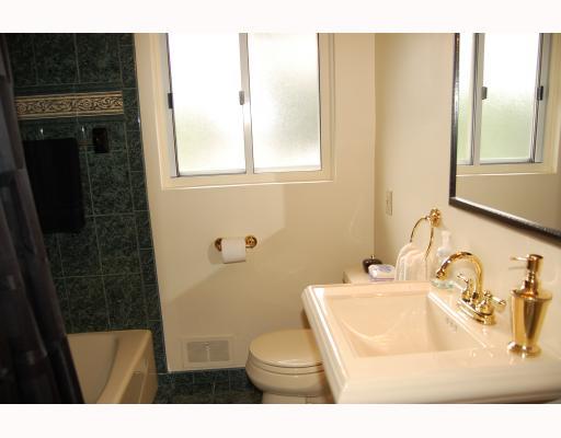 1561 West Ingomar Road Franklin Park, PA 15237 - Photo 11 of 14 Master Bath/Spa. updated master bath