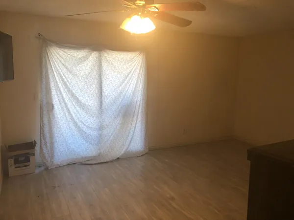a view of empty room with window