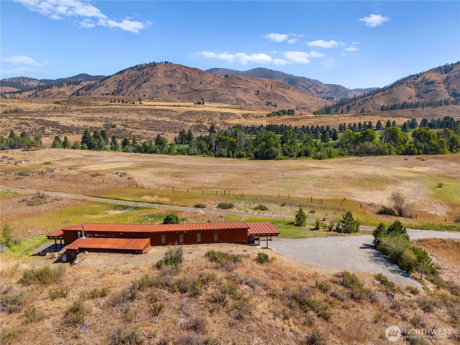 3 Renee Road Winthrop, WA 98862 - Photo 3 of 39 Gallery Image 3