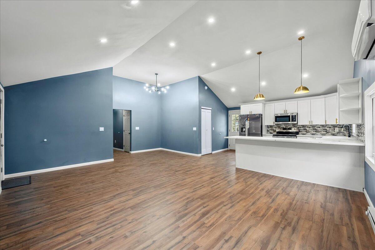 696 Burger Hollow Road Kunkletown, PA 18058 - Photo 11 of 24 20-HomeView_Media-696_Burger_Hollow_Rd.-