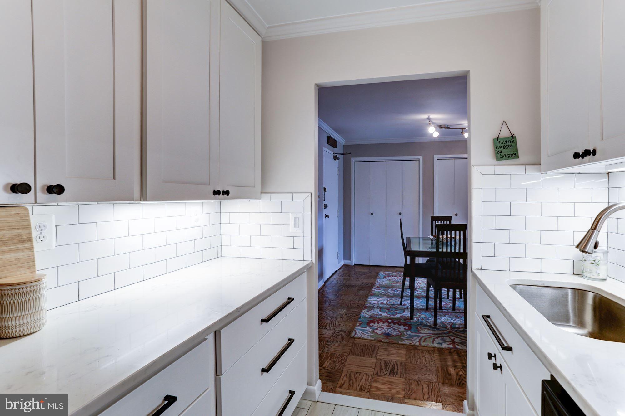 2711 Ordway Street Northwest, Unit 303 Washington, DC 20008 - Photo 10 of 37 Move Right In!