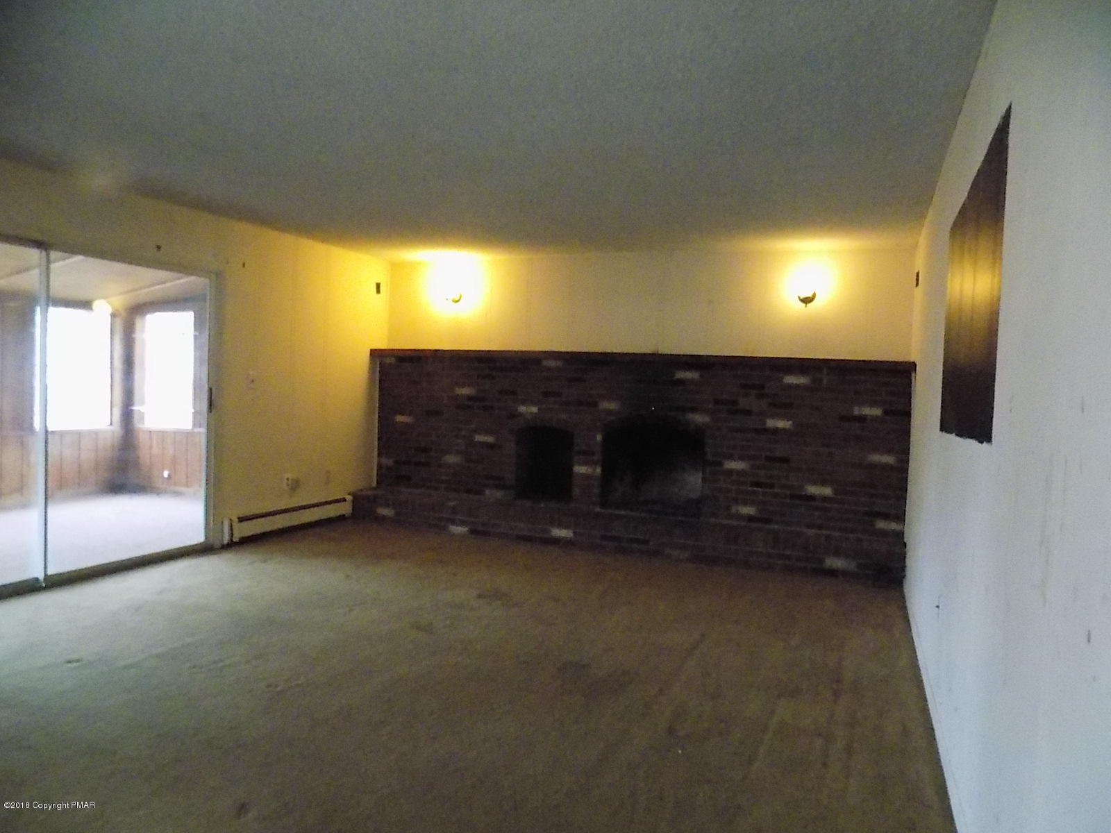 1102 Pne Rdg Drive Bushkill, PA 18324 - Photo 6 of 18 DSCN2681