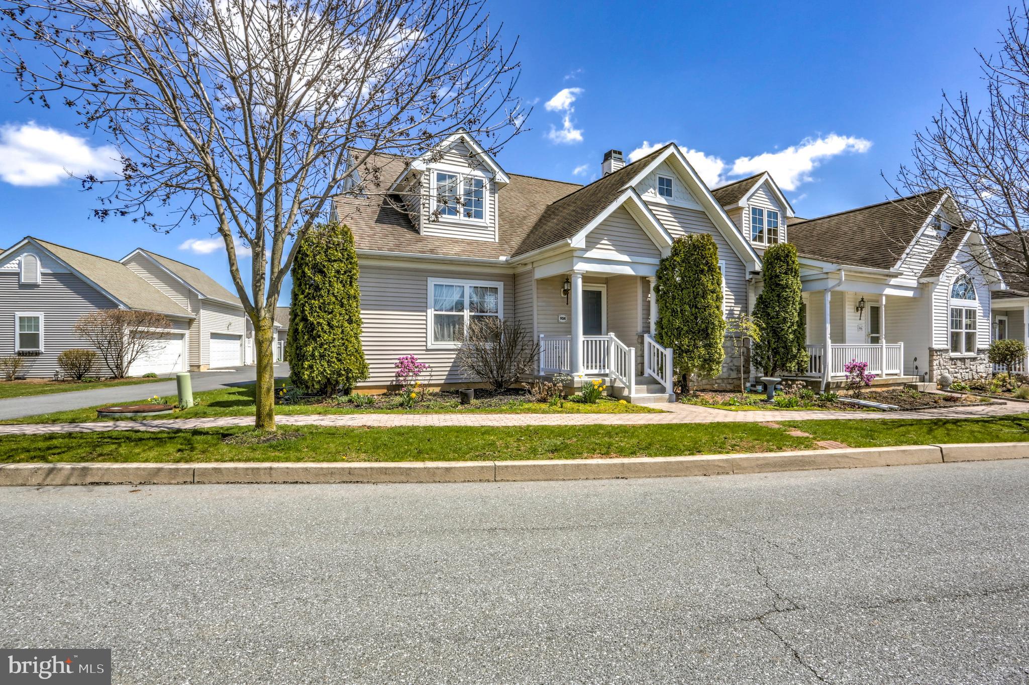 904 Suffolk Drive Lititz, PA 17543 - Photo 4 of 41