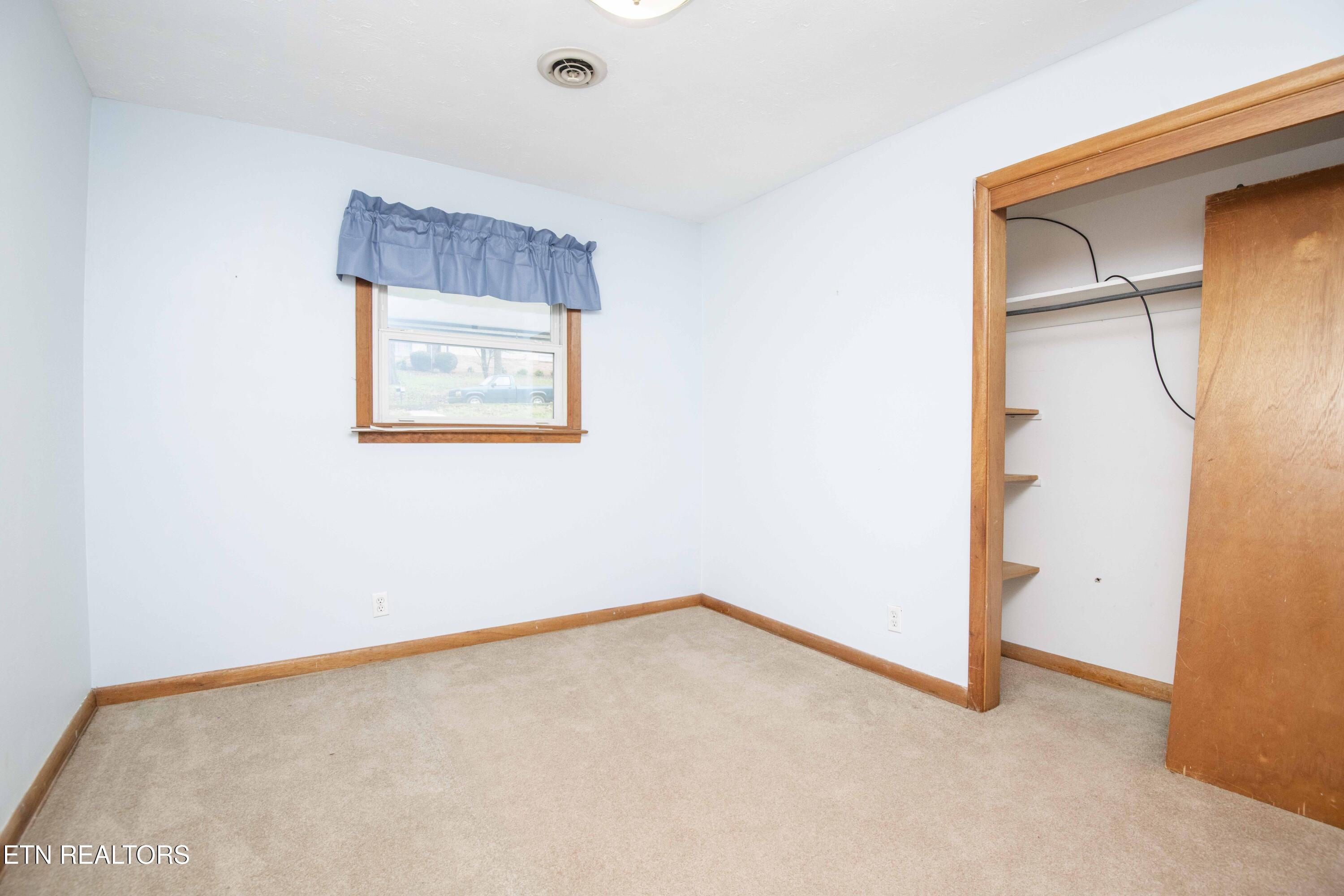 5814 Blossom Road Knoxville, TN 37912 - Photo 40 of 52 Bedroom