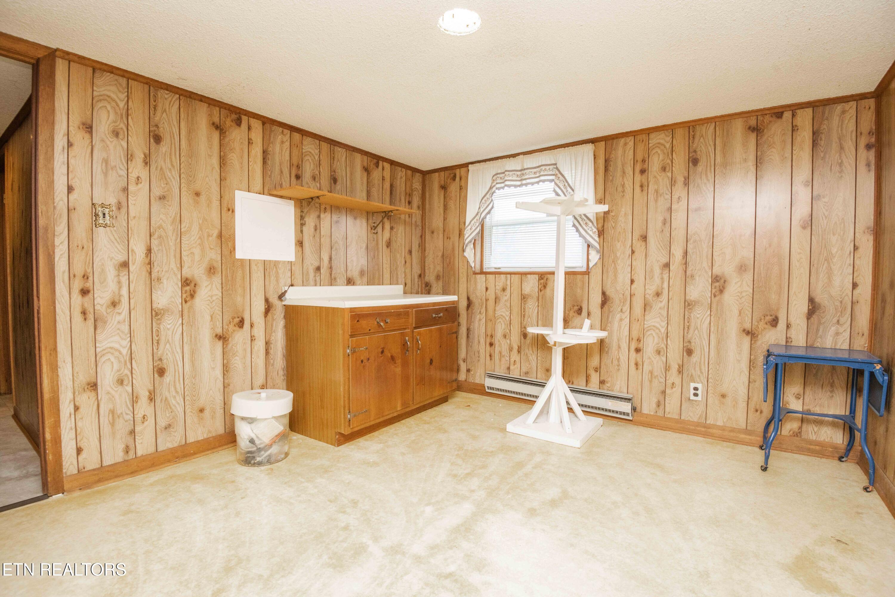 5814 Blossom Road Knoxville, TN 37912 - Photo 46 of 52 Basement Bedroom