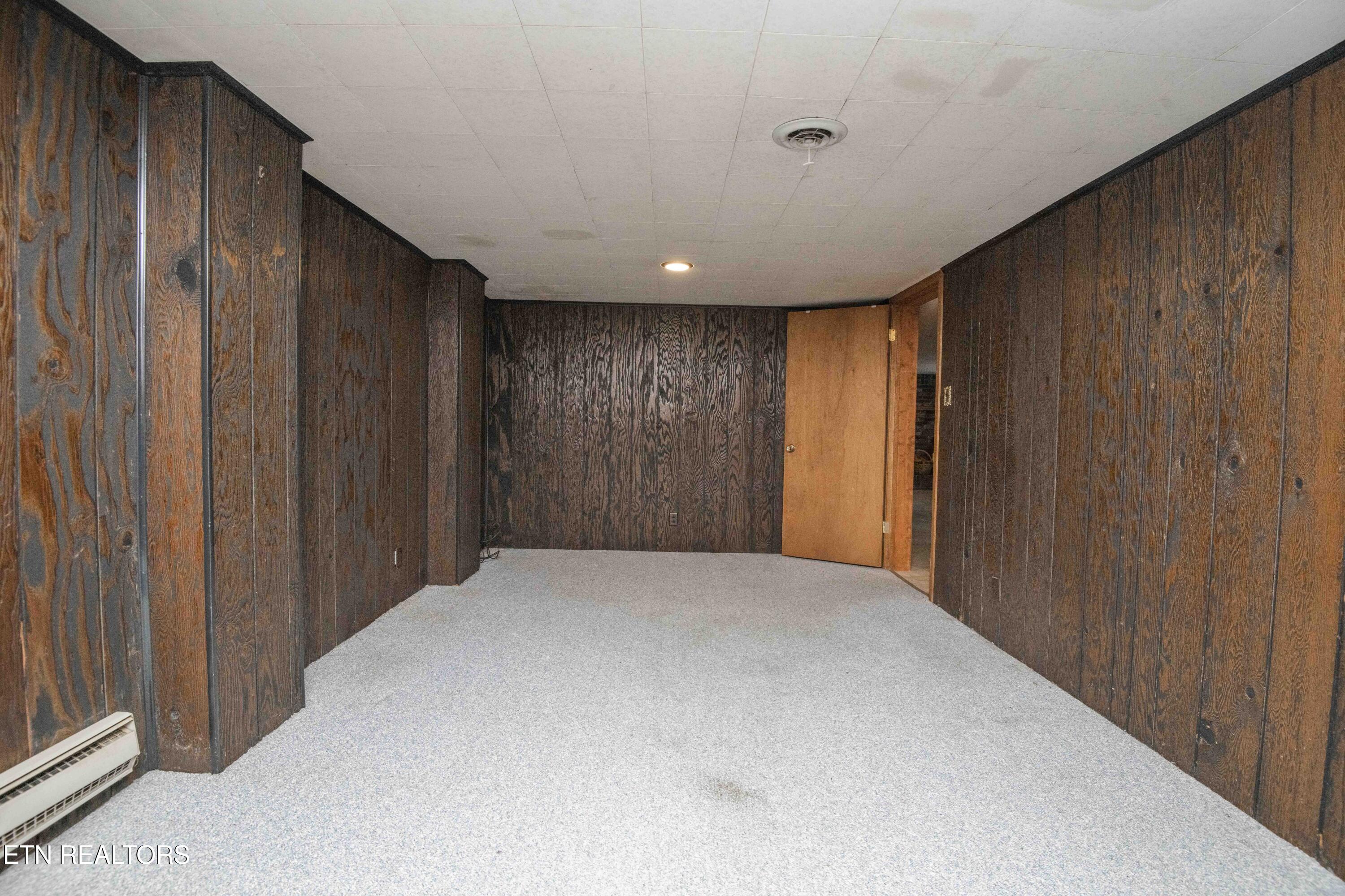 5814 Blossom Road Knoxville, TN 37912 - Photo 52 of 52 Basement Bedroom