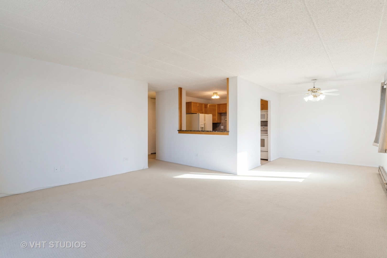 9701 North Dee Road, Unit 5M Niles, IL 60714 - Photo 3 of 21 a view of a big room with closet and windows