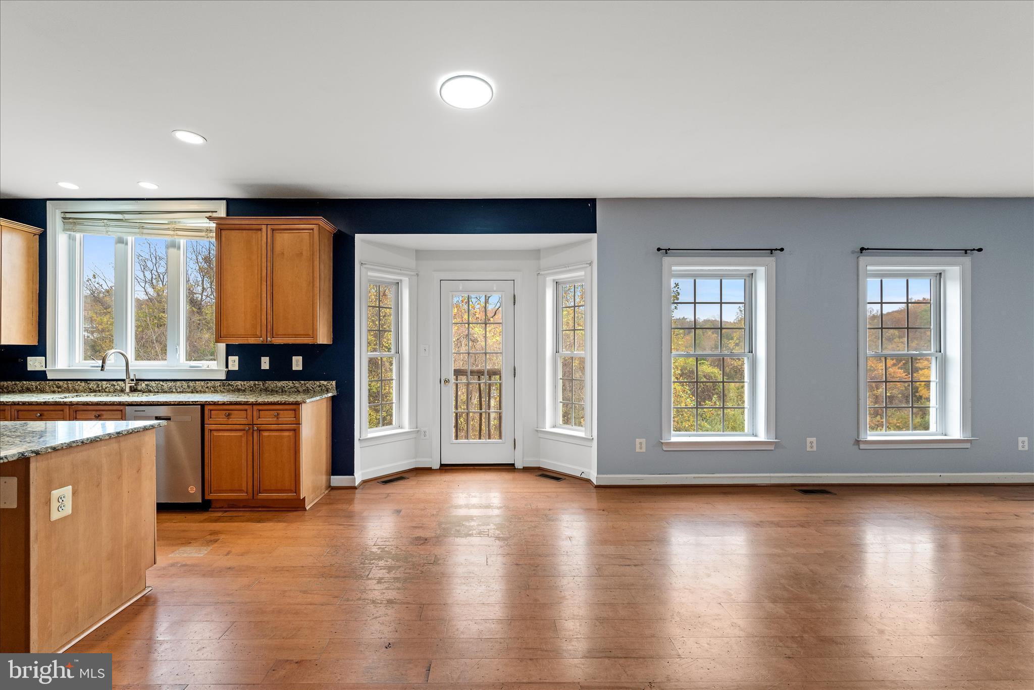 5194 Beach Ridge Lane Amissville, VA 20106 - Photo 29 of 94 Breakfast Area