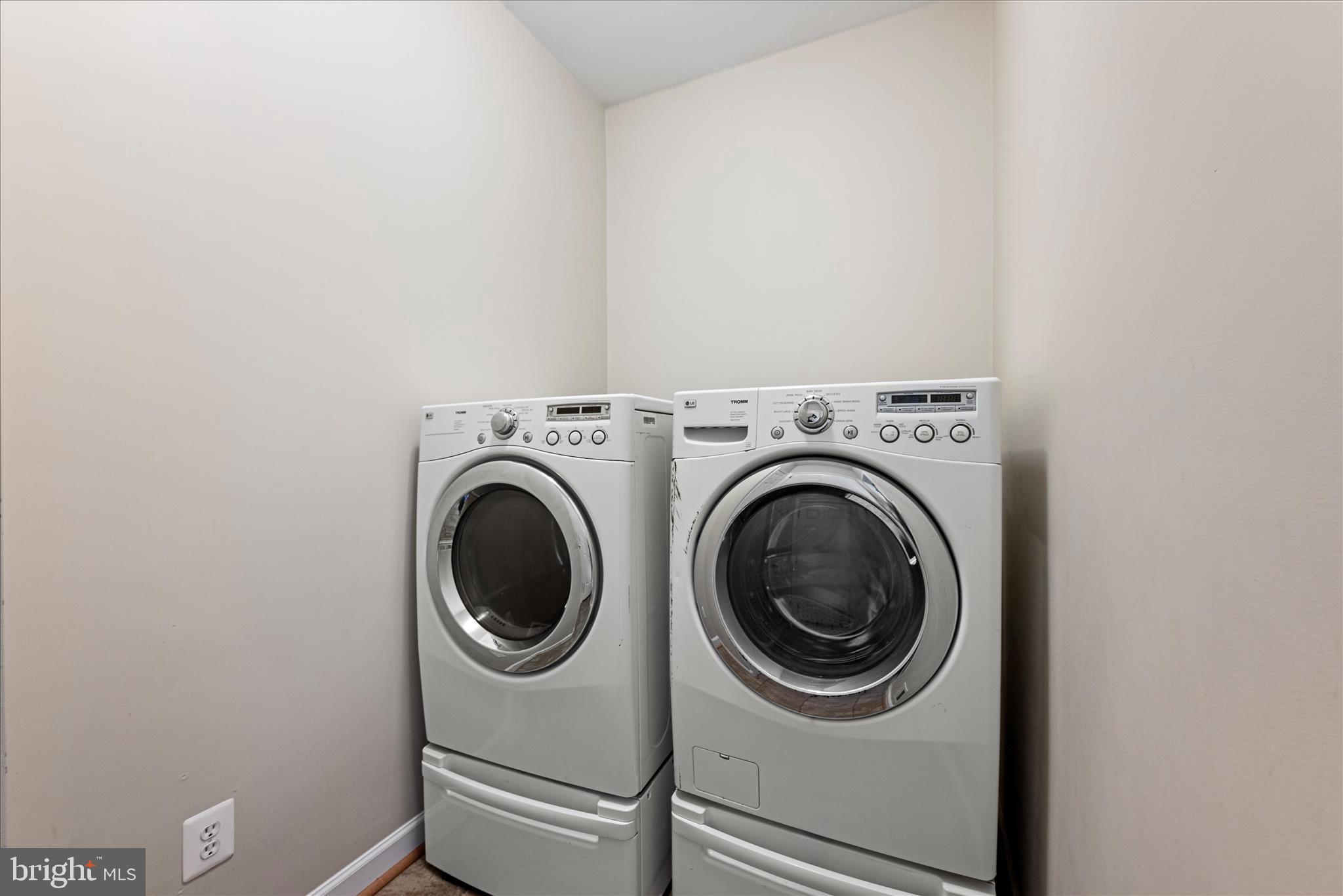 5194 Beach Ridge Lane Amissville, VA 20106 - Photo 67 of 94 Laundry