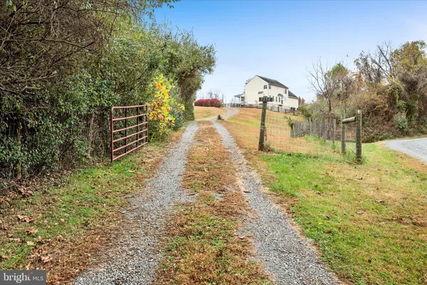 $690,000 | 5194 Beach Ridge Lane, Amissville, VA 20106