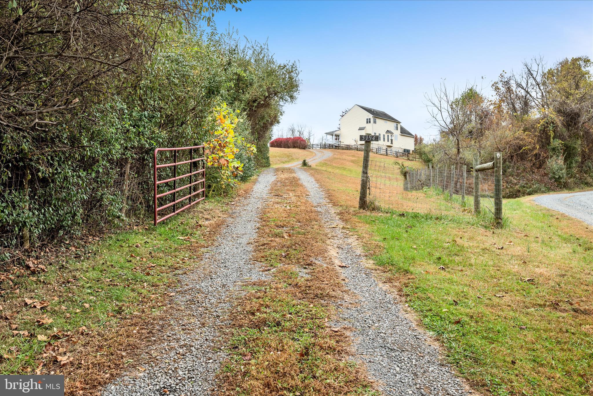 5194 Beach Ridge Lane Amissville, VA 20106 - Photo 78 of 94 Driveway