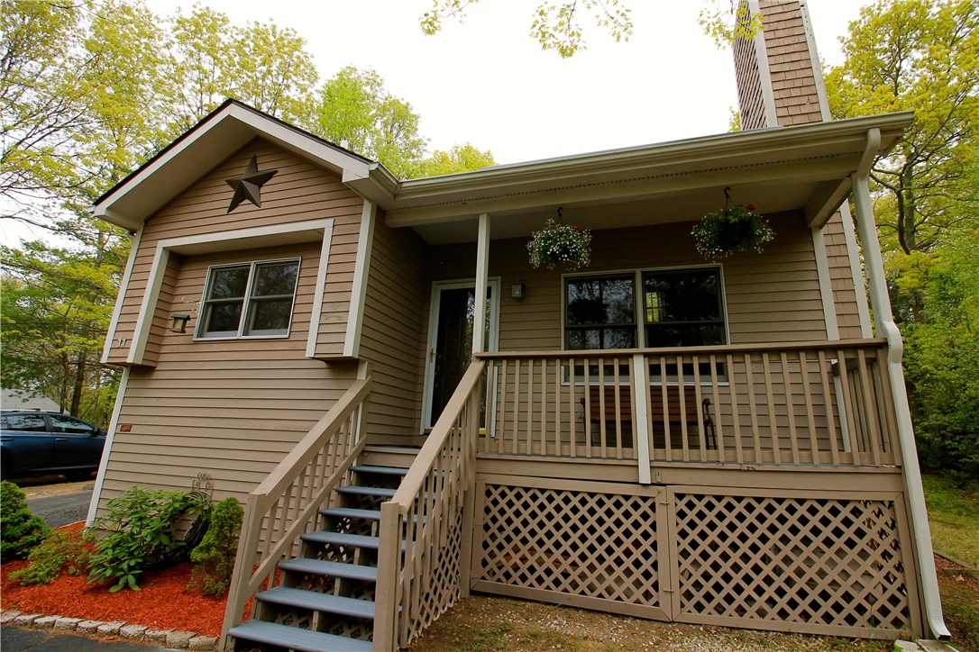 11 Congdon Street Coventry, RI 02816 - Photo 3 of 11 Gallery Image 3