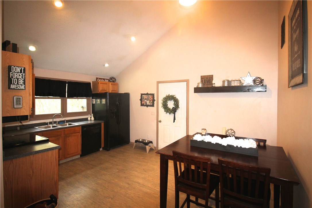 11 Congdon Street Coventry, RI 02816 - Photo 4 of 11 Gallery Image 4