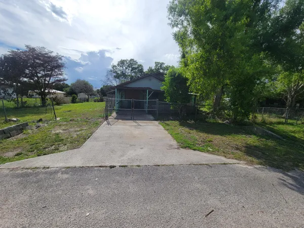 $208,000 | 3311 Northwest 24th Avenue, Okeechobee, FL 34972