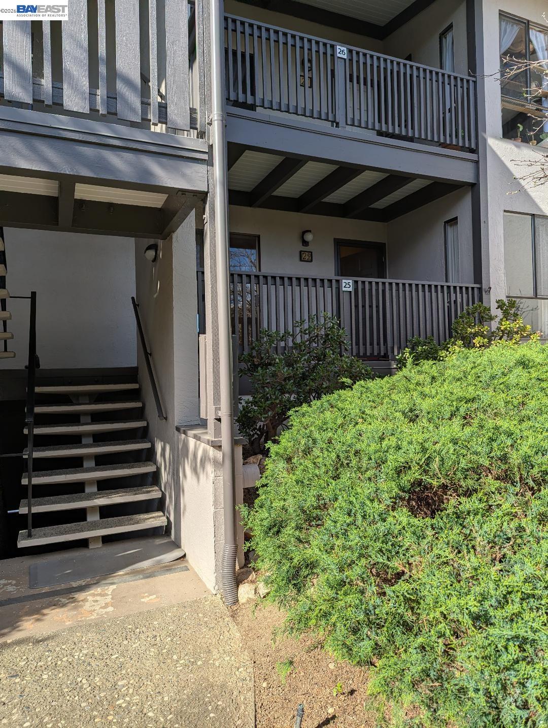 19100 Crest Avenue, Unit 25 Castro Valley, CA 94546 - Photo 1 of 14