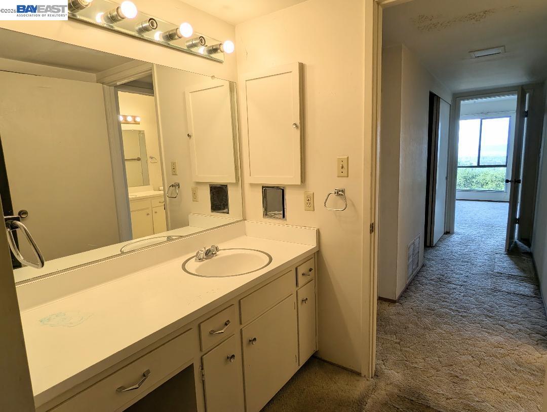 19100 Crest Avenue, Unit 25 Castro Valley, CA 94546 - Photo 10 of 14