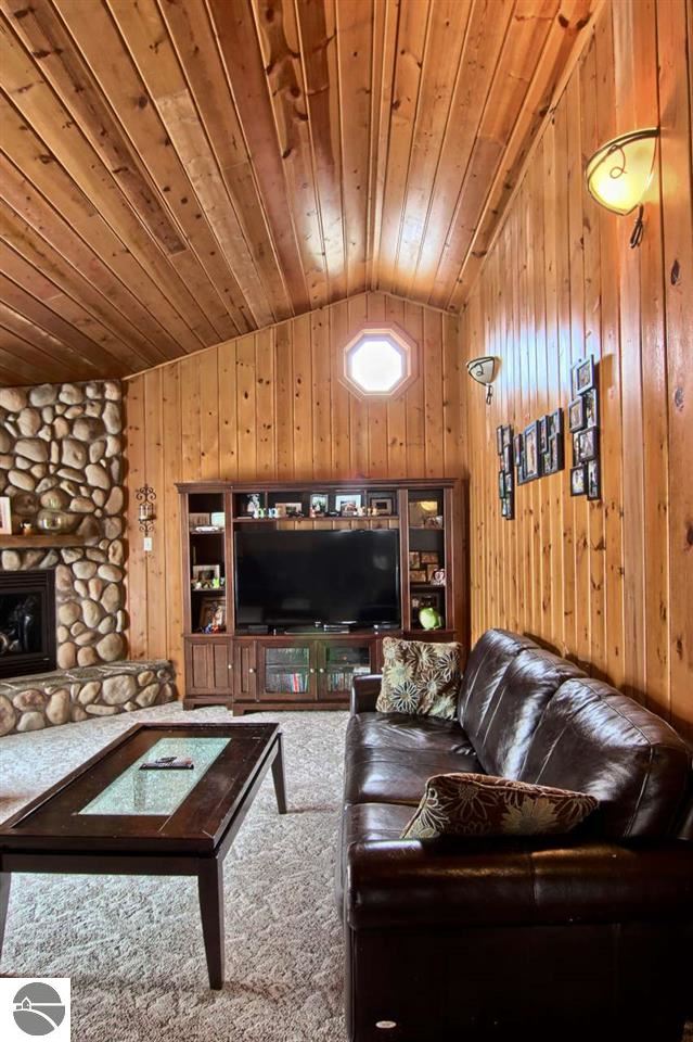84 West Center Road Kingsley, MI 49649 - Photo 7 of 30 1796770-6.JPG