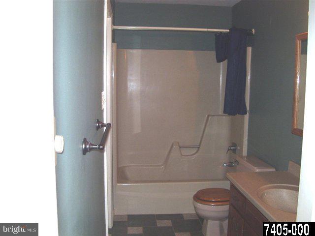 1469 Kbs Road Spring Grove, PA 17362 - Photo 7 of 13
