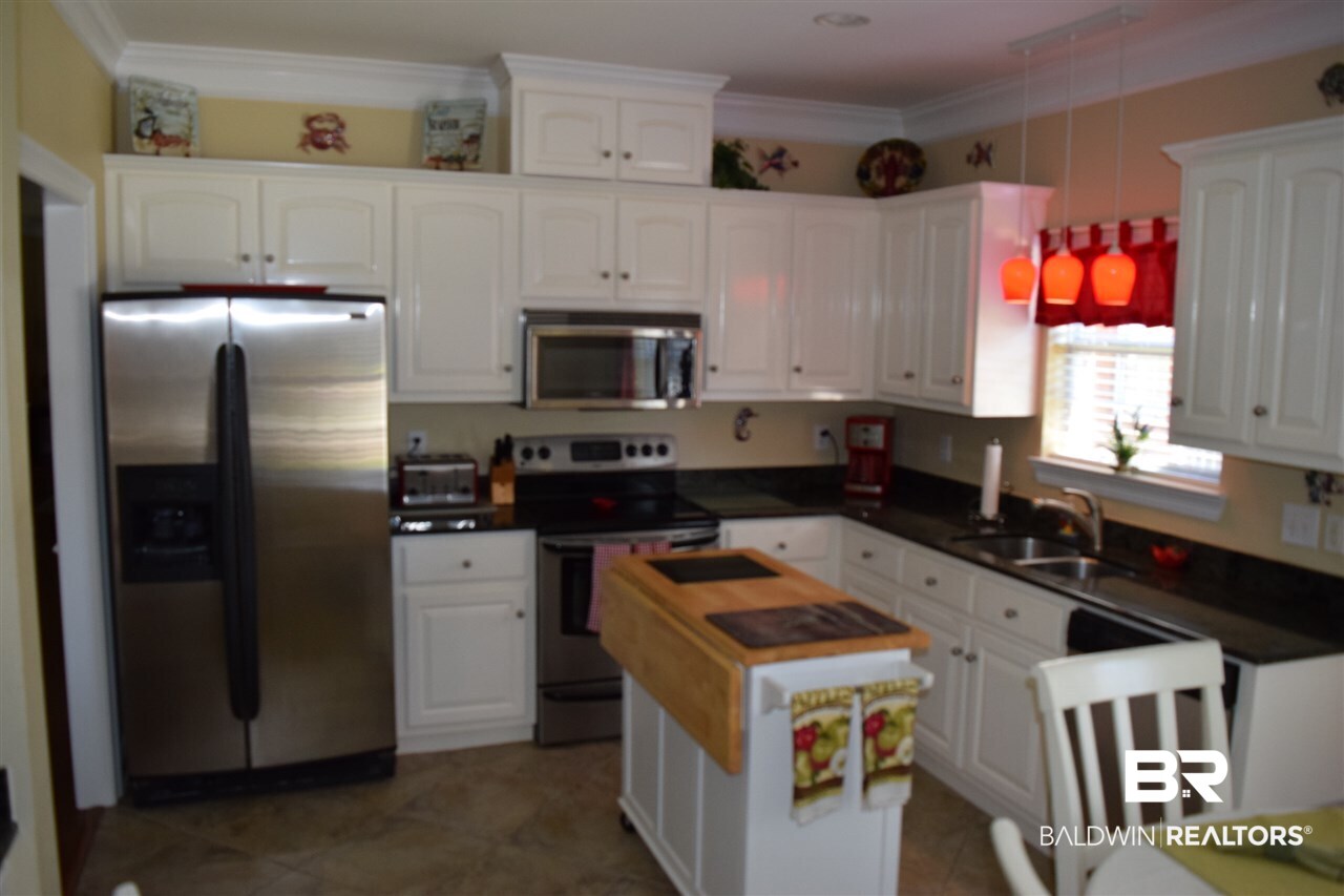 5584 Fairfield Place Mobile, AL 36609 - Photo 8 of 30