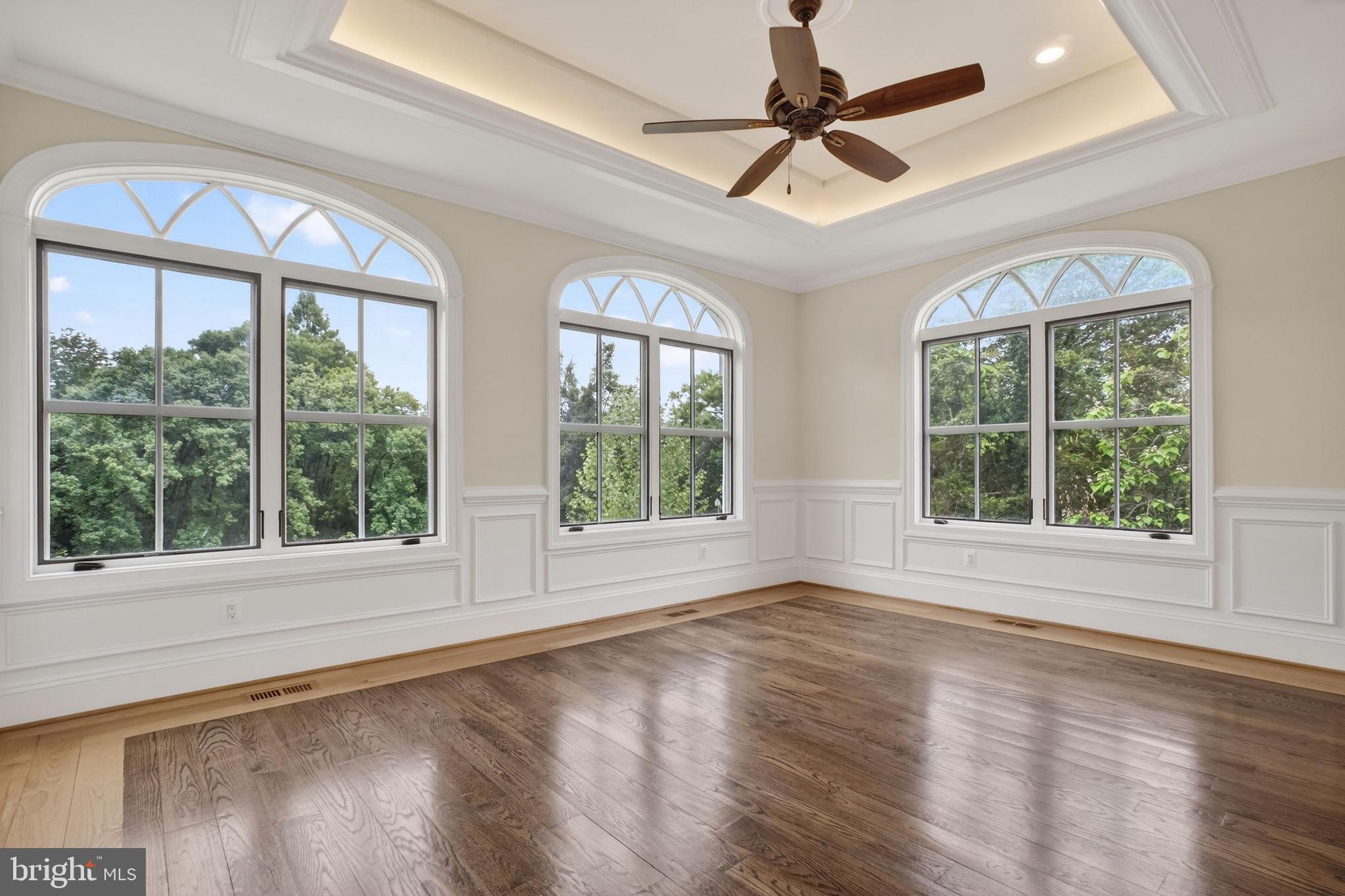7112 Georgetown Pike McLean, VA 22101 - Photo 14 of 59 Solarium / Paino Room