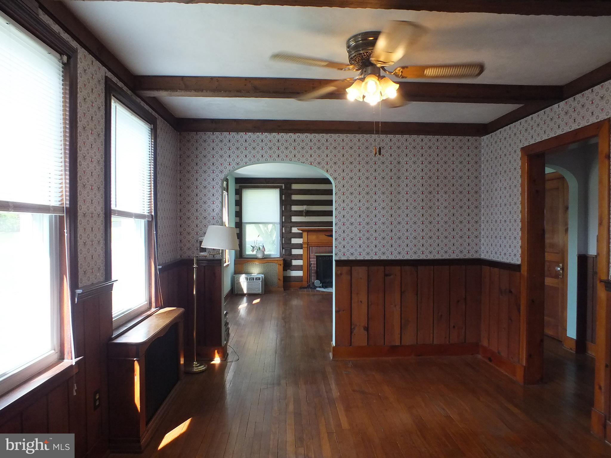 543 Poole Road Westminster, MD 21157 - Photo 10 of 31 Dining Room has enough space for a large gathering