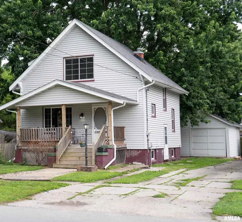 $94,900 | 992 East Losey Street, Galesburg, IL 61401