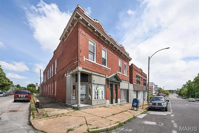 $499,000 | 6225 Gravois Avenue, St. Louis, MO 63116