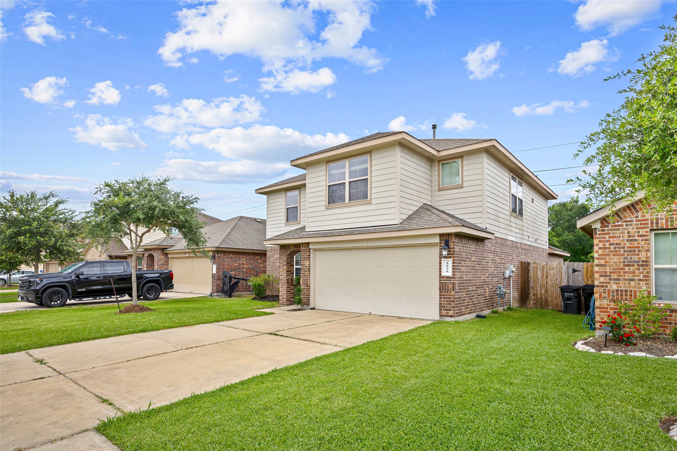 8026 Farthing Lane Rosharon, TX 77583 - Photo 2 of 13