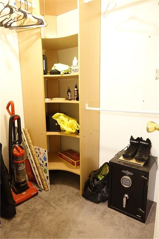 623 South Clearfield Road Cabot, PA 16023 - Photo 15 of 38 Large Primary Bedroom Closet