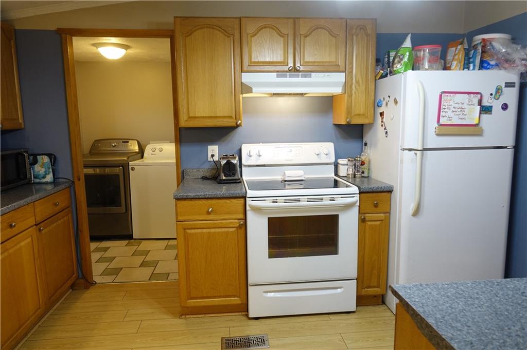 623 South Clearfield Road Cabot, PA 16023 - Photo 6 of 38