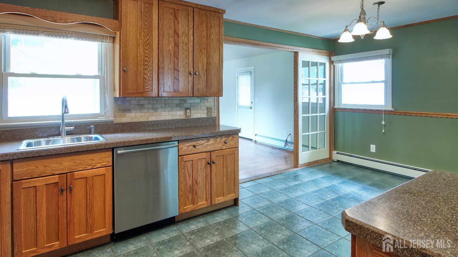 20 Mast Road Hopatcong, NJ 07843 - Photo 8 of 28 Gallery Image 8