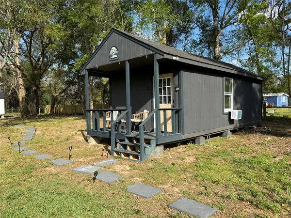 $1,750 | 13298 County Road 190, Unit PECAN, Alvin, TX 77511