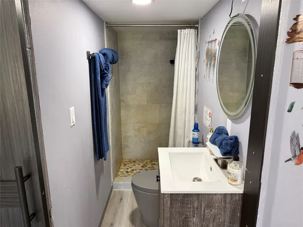 $1,750 | 13298 County Road 190, Unit PECAN, Alvin, TX 77511