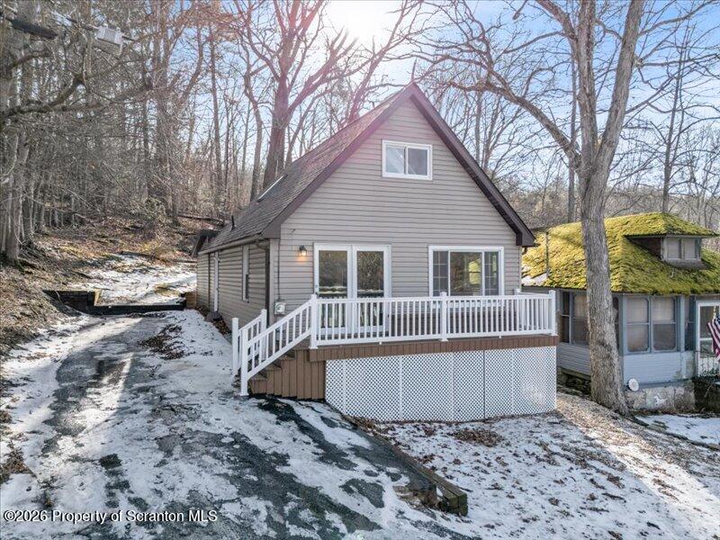 134 Chestnut Street Factoryville, PA 18419 - Photo 2 of 31 134 Chestnut