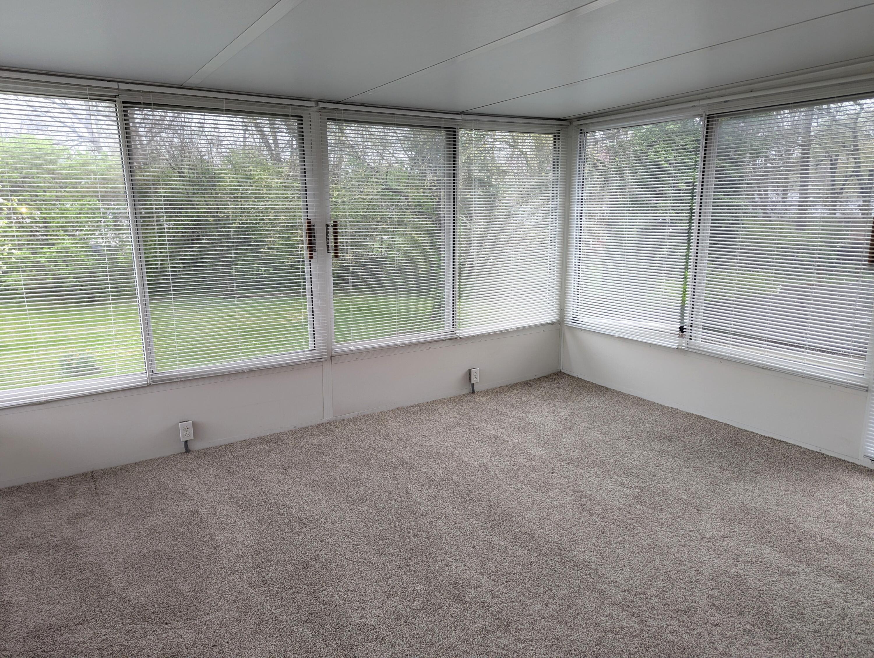 548 Dover Road Lexington, KY 40505 - Photo 7 of 19 1st Class Florida room