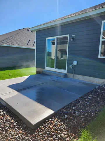 $3,200 | 14526 111th Avenue North, Dayton, MN 55369