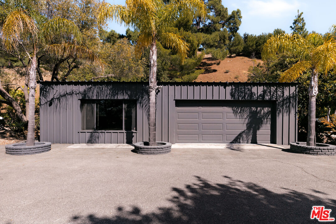 12460 Yellow Hill Road Malibu, CA 90265 - Photo 48 of 63