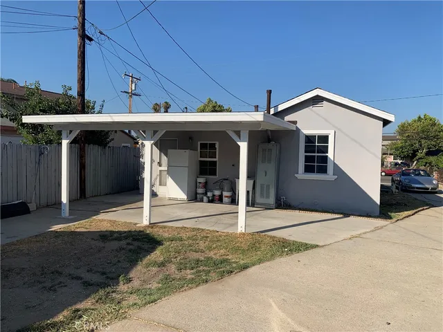 $3,100 | 6111 Greenwood Avenue, Commerce, CA 90040