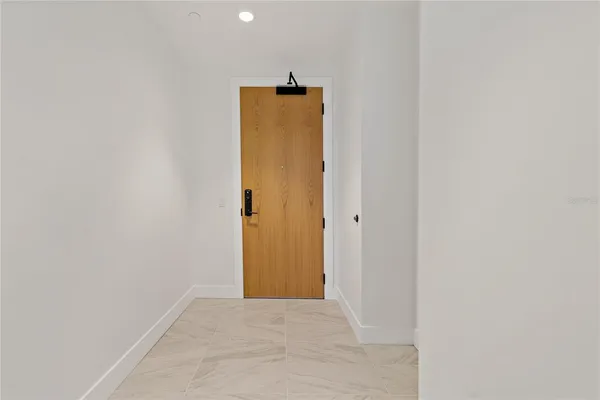 $6,375 | 777 3rd Avenue North, Unit 803, St. Petersburg, FL 33701
