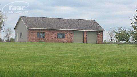 10496 Monroe Road Durand, MI 48429 - Photo 47 of 48 20401142-46.JPG