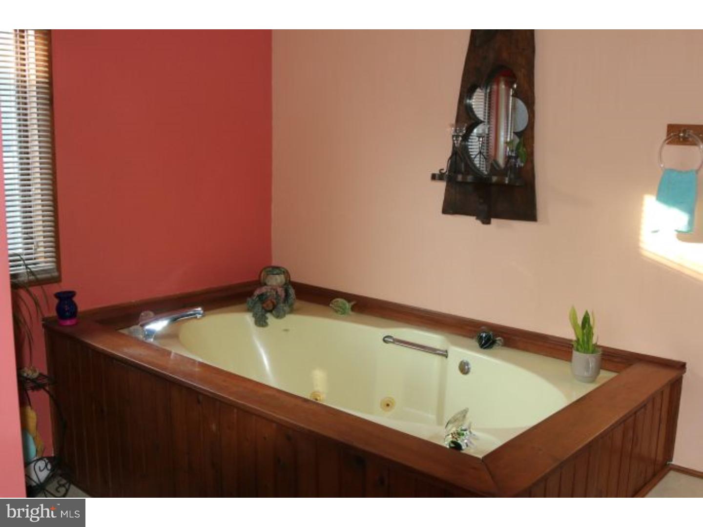 611 South Chester Avenue Riverside, NJ 08075 - Photo 12 of 16