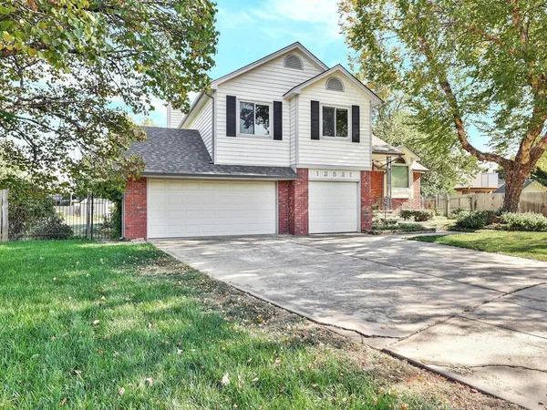 $289,000 | 12521 West Hardtner Court, Wichita, KS 67235
