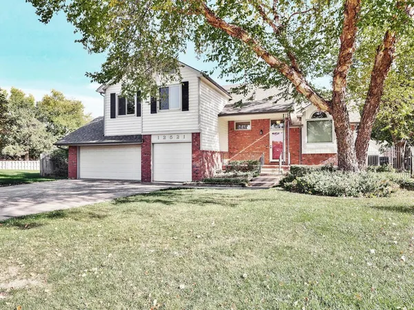 $289,000 | 12521 West Hardtner Court, Wichita, KS 67235