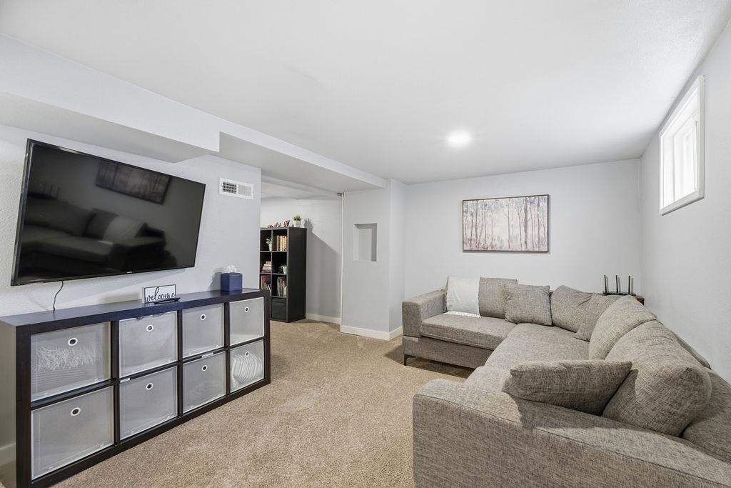 608 East 33rd Avenue Spokane, WA 99203 - Photo 22 of 41