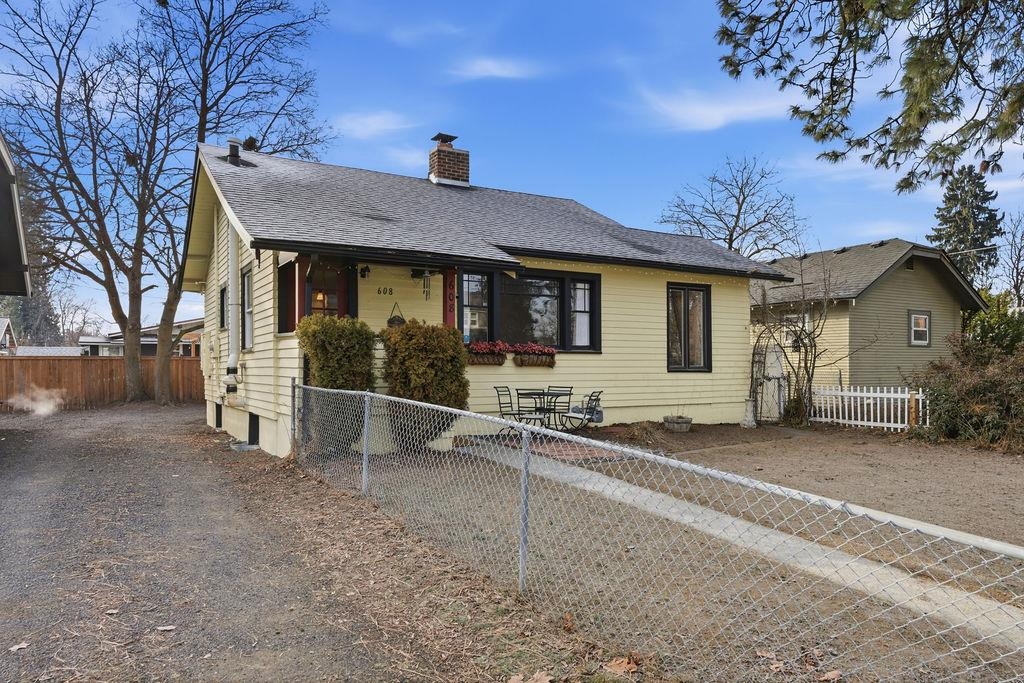 608 East 33rd Avenue Spokane, WA 99203 - Photo 33 of 41