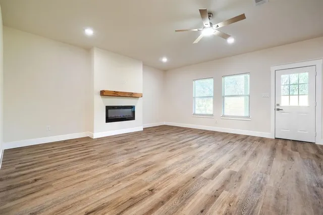 $3,800 | 1115 Bell Street, Arlington, TX 76001