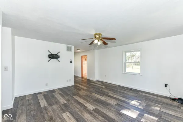 $309,900 | 408 West Jefferson Street, Kirklin, IN 46050